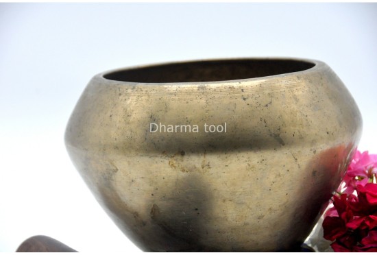 Old Collected Goalbati Buddha Singing Bowl – Antique Himalayan Bowl