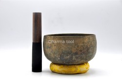 Remuna Singing Bowl – Antique Himalayan Bowl