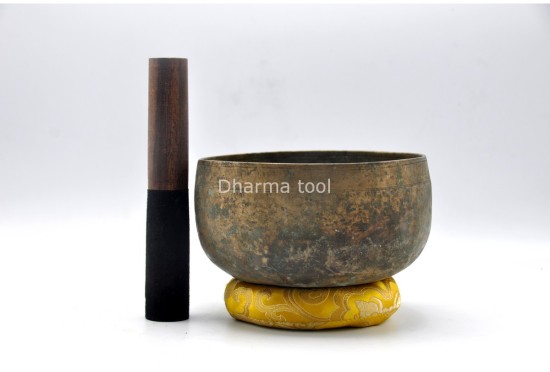 Remuna Singing Bowl – Antique Himalayan Bowl
