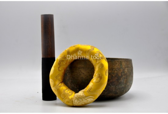 Remuna Singing Bowl – Antique Himalayan Bowl