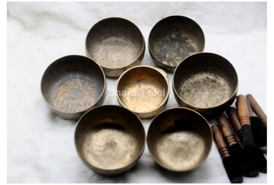 Antique Thadobati 7 Chakra Singing Bowl Set – Professionally Selected