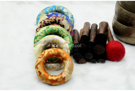 Antique Thadobati 7 Chakra Singing Bowl Set – Professionally Selected