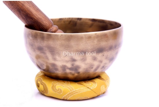 Palm Size Singing Bowl – Tiger Eye Antique Finish (4, 5 & 6 Inches)