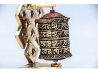 5-Inch Table Top Prayer Wheel – 4-Line Mantra & Endless Knot Base