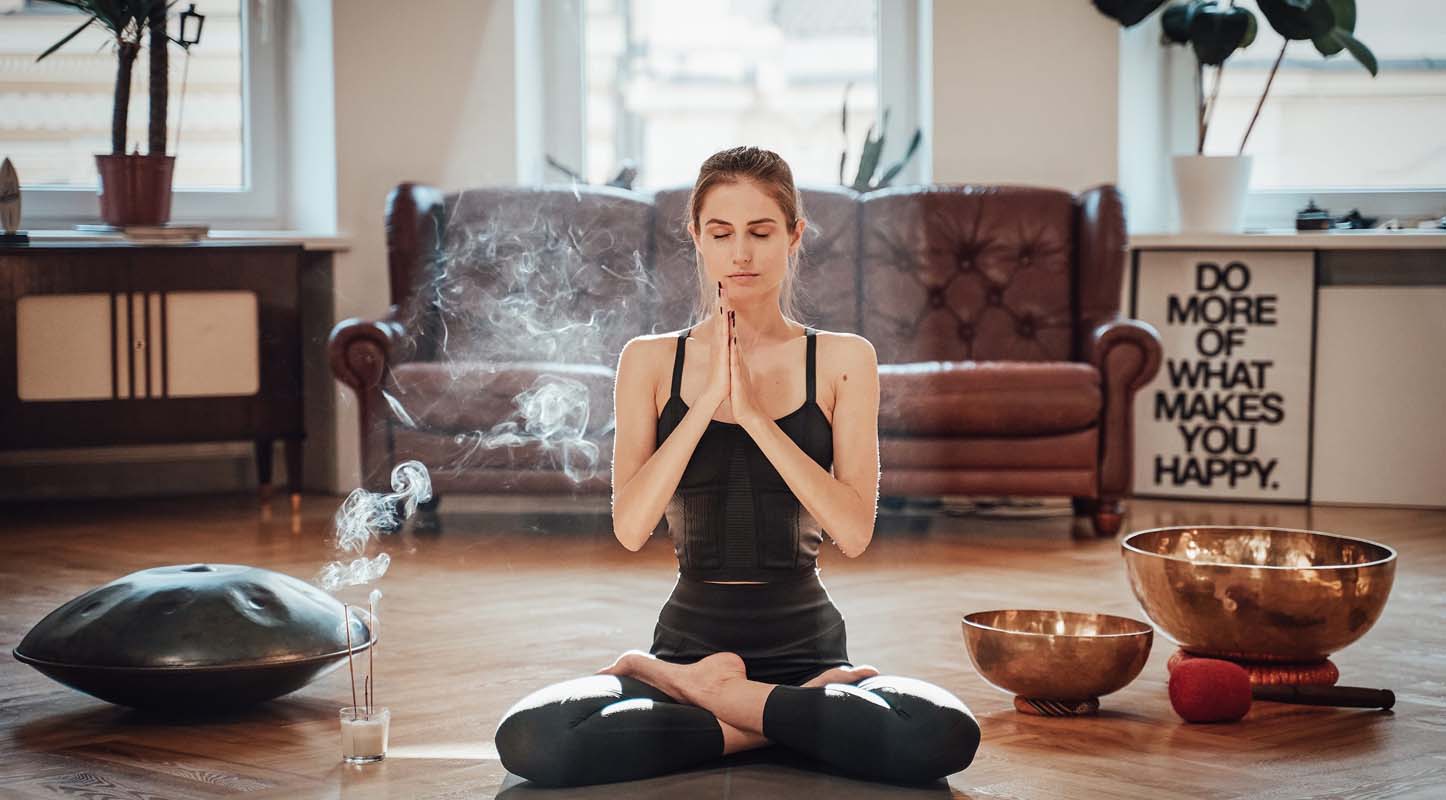 Focus practice with Tibetan singing bowl for clear mind
