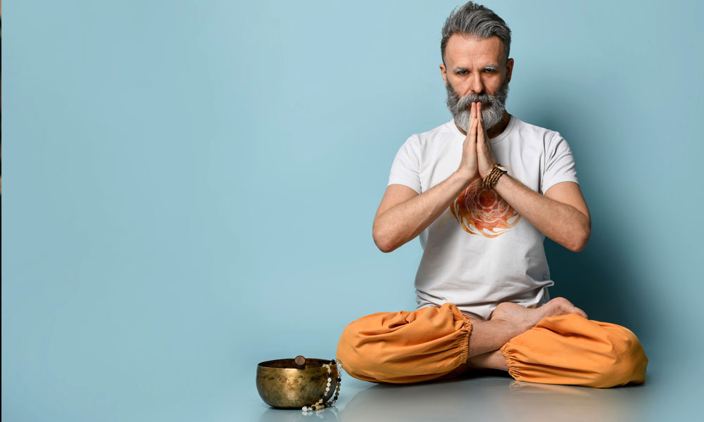 Relationship between singing bowls, Hinduism, and yogic philosophy including sound and vibration