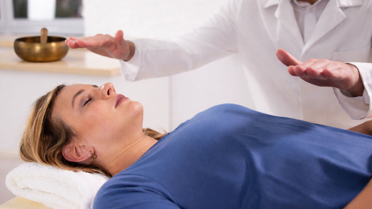 Singing Bowls and Reiki healing session with Himalayan singing bowl for relaxation and meditation