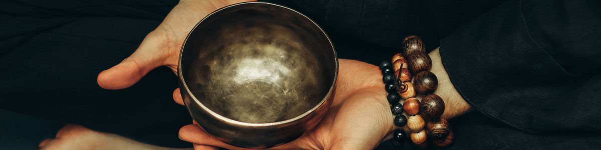 Meditation singing bowl for mindfulness and focused practice