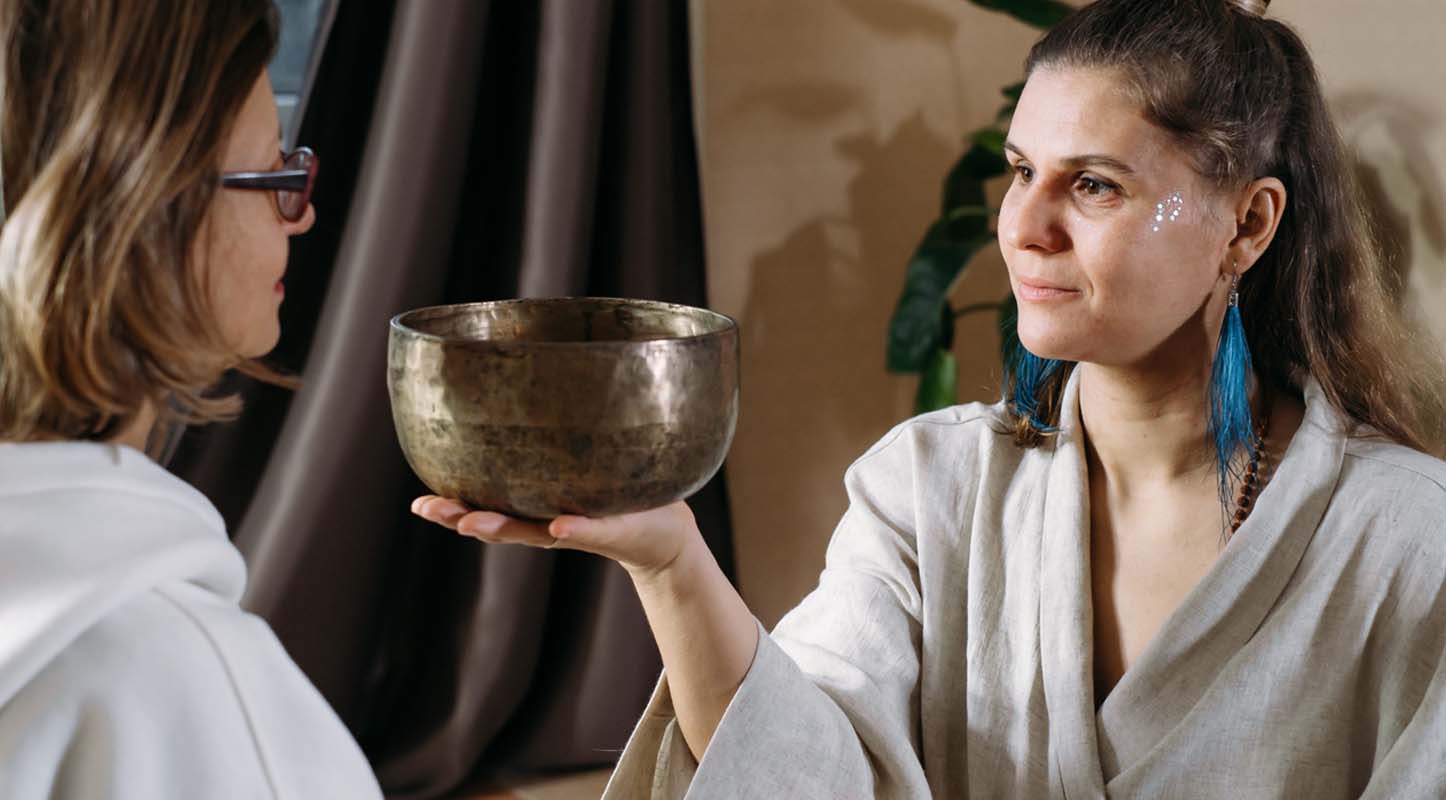 Single Singing Bowl for All Chakras Single singing bowl for all chakras with balanced note and frequency for chakra healing meditation